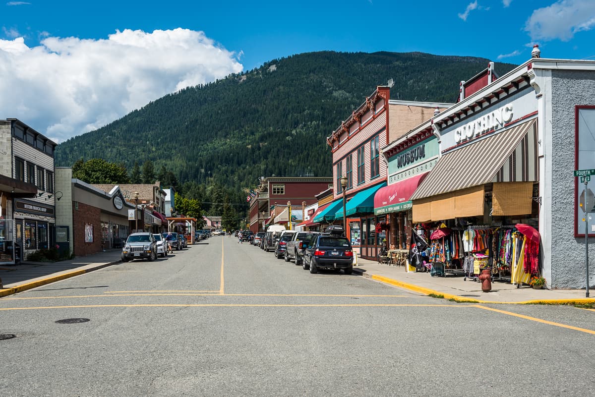Kaslo skyline