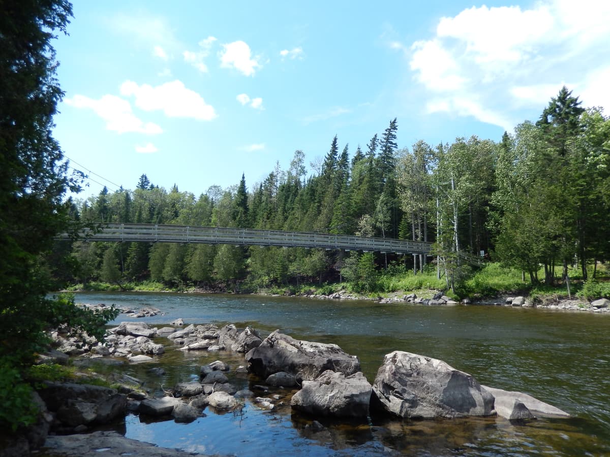 Saint-Juste-du-Lac skyline
