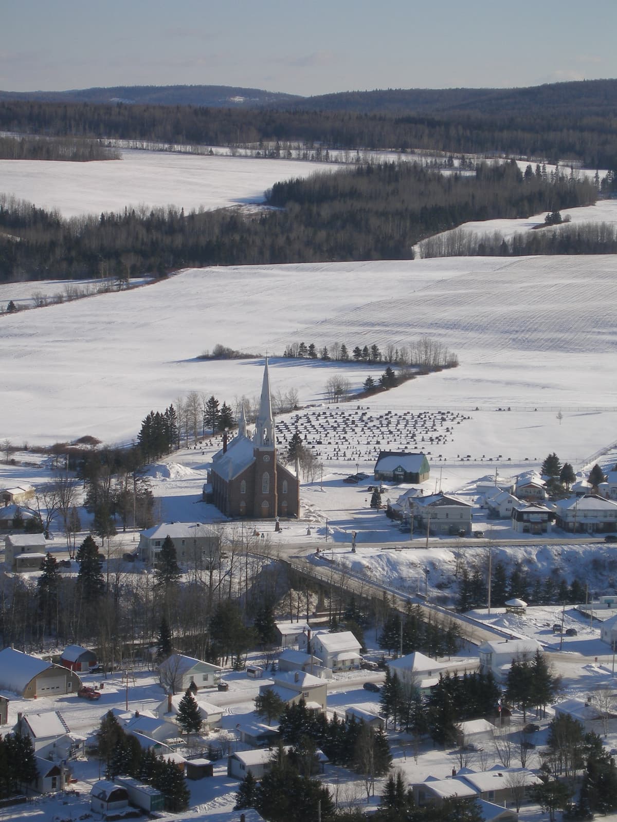 Saint-Léon-le-Grand skyline