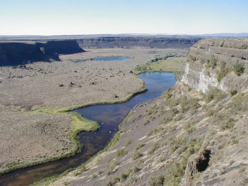 Grand Coulee skyline