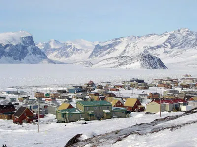 Pangnirtung skyline